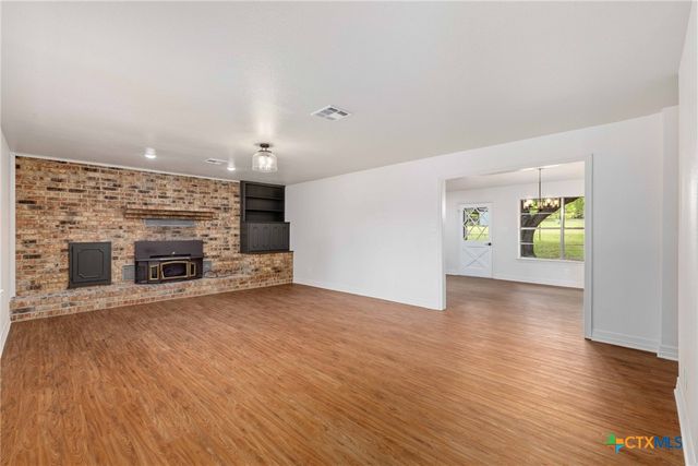 585 Fm 2412, Gatesville, TX 76528