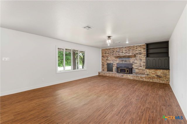 585 Fm 2412, Gatesville, TX 76528