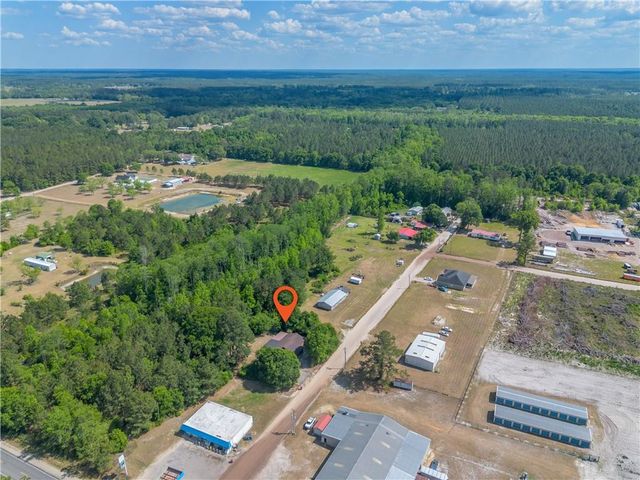 43 Dixie Lane, Waycross, GA 31503