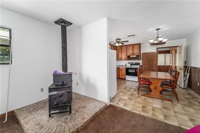 43 Dixie Lane, Waycross, GA 31503