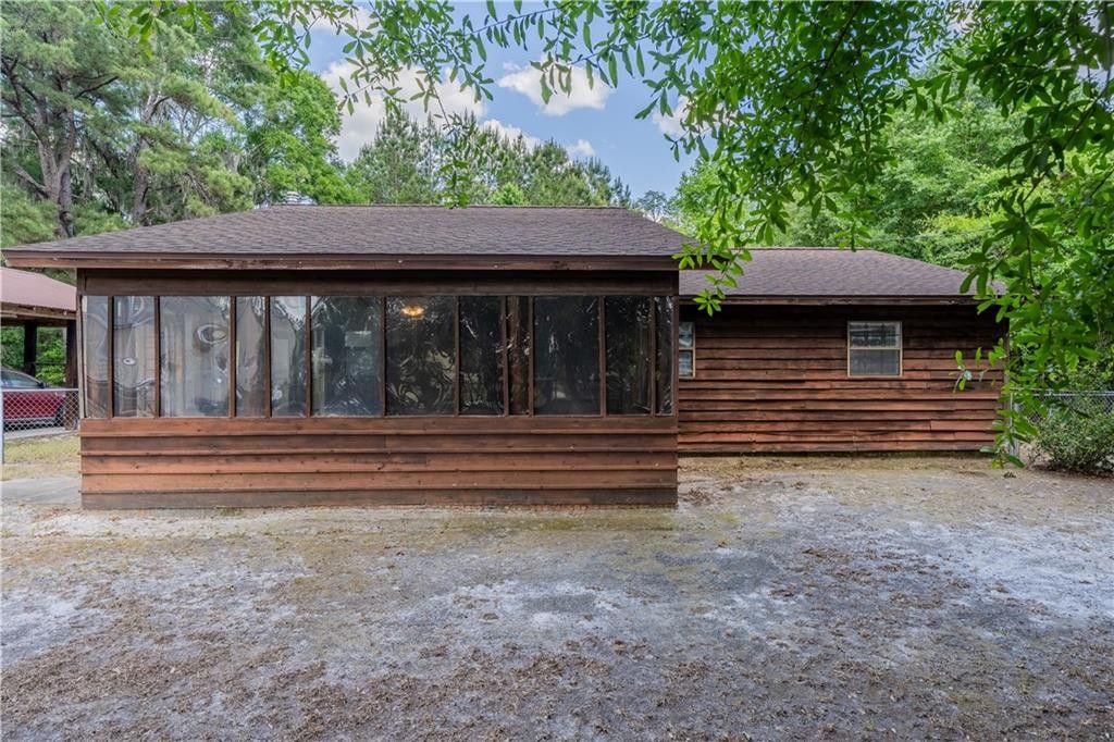 43 Dixie Lane, Waycross, GA 31503