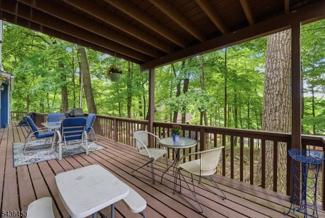 3 Crows Nest Rd, Byram Twp., NJ 07821