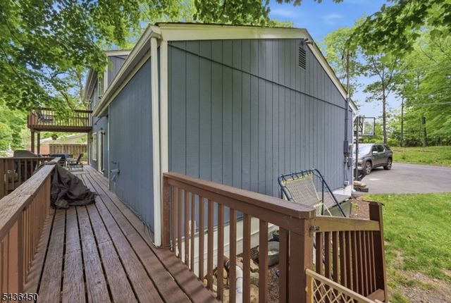 3 Crows Nest Rd, Byram Twp., NJ 07821