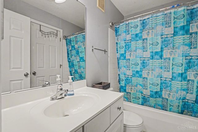 6369 Hedgerow Drive, West Chester, OH 45069