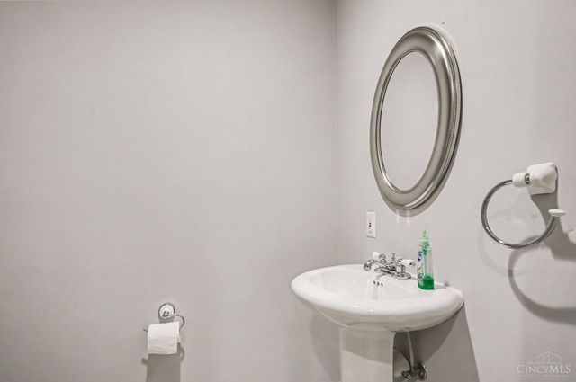 6369 Hedgerow Drive, West Chester, OH 45069