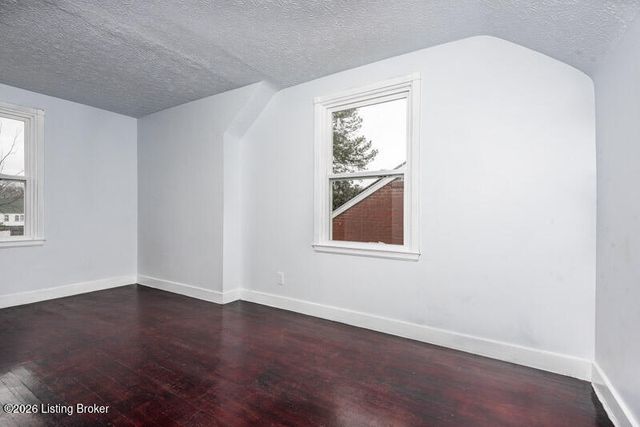 124 E Tenny Ave, Louisville, KY 40214