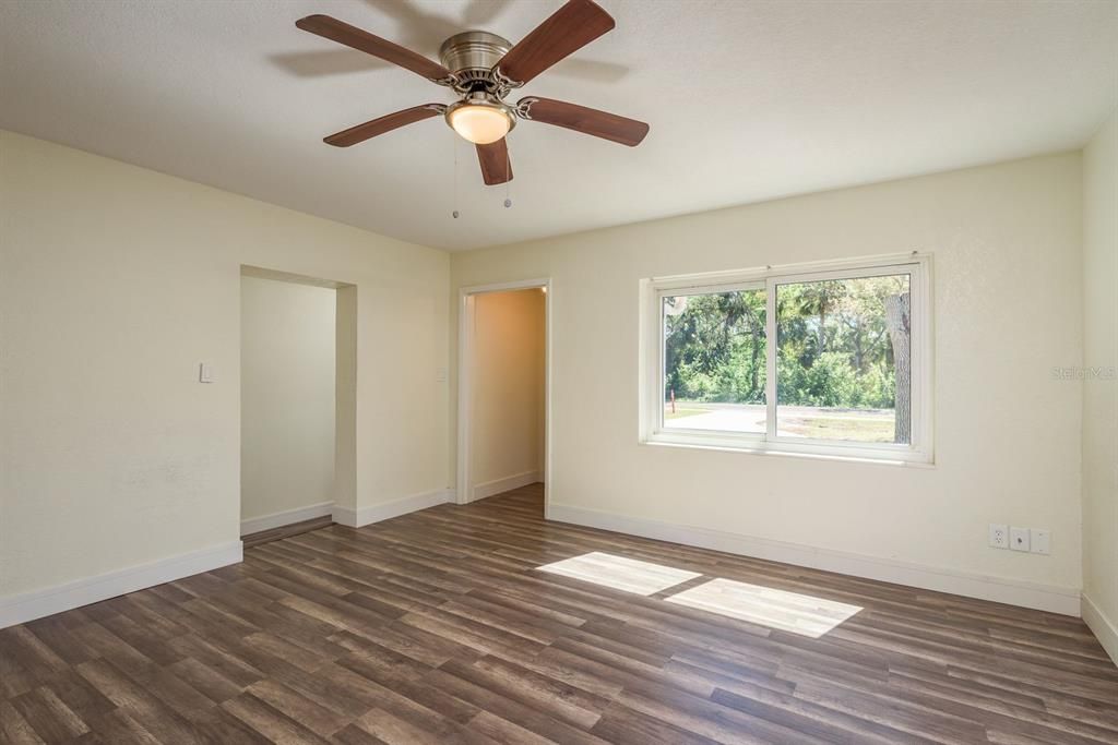 Image 17 of property listing at 8423 JACKSON SPRINGS ROAD, Tampa, FL 33615