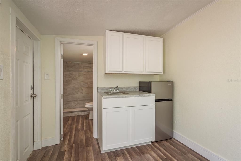 Image 20 of property listing at 8423 JACKSON SPRINGS ROAD, Tampa, FL 33615