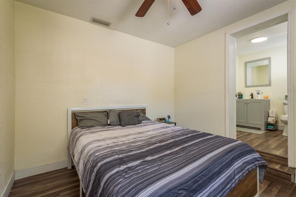 Image 29 of property listing at 8423 JACKSON SPRINGS ROAD, Tampa, FL 33615