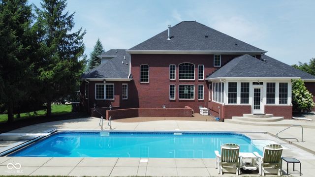 633 Foxboro Drive, Avon, IN 46123