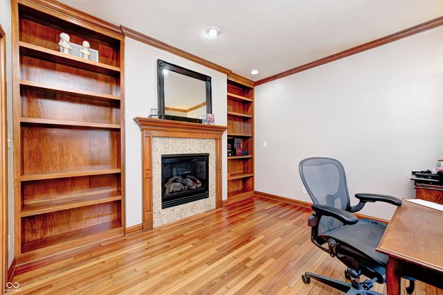 633 Foxboro Drive, Avon, IN 46123