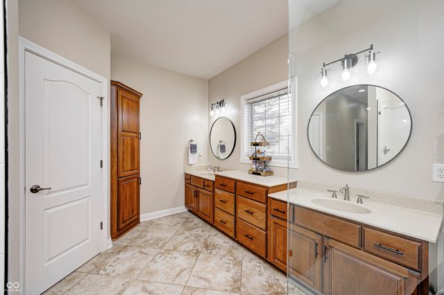 633 Foxboro Drive, Avon, IN 46123