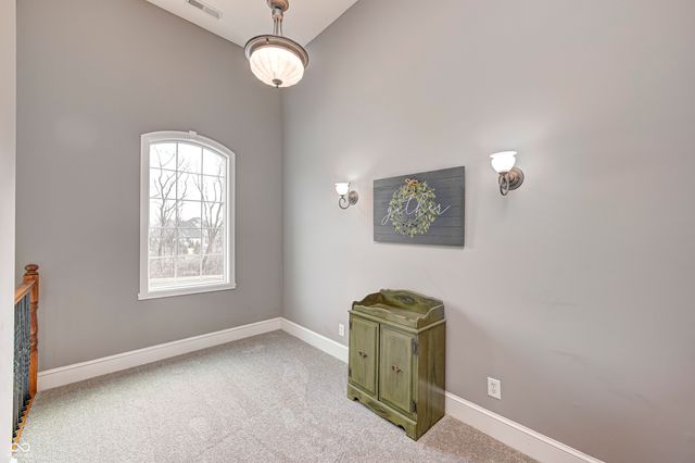 633 Foxboro Drive, Avon, IN 46123