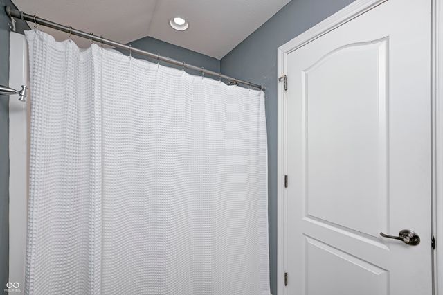 633 Foxboro Drive, Avon, IN 46123