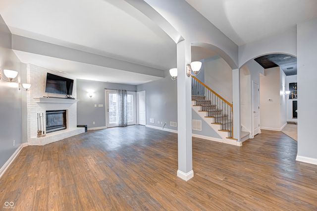 633 Foxboro Drive, Avon, IN 46123