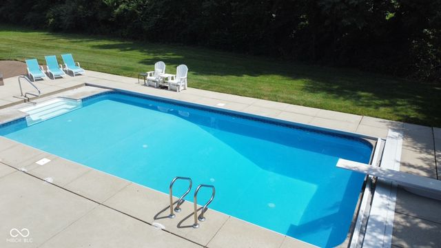 633 Foxboro Drive, Avon, IN 46123