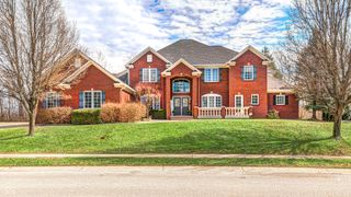 633 Foxboro Drive, Avon, IN 46123