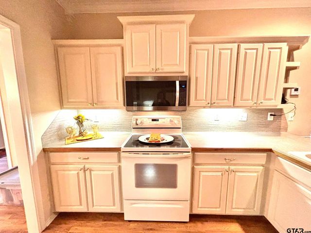 502 Ivey, Mineola, TX 75773