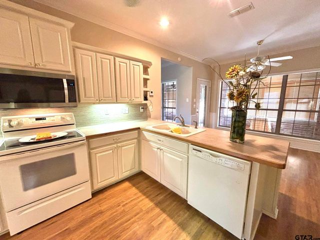 502 Ivey, Mineola, TX 75773