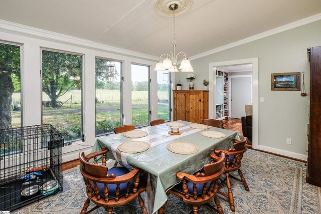 4961 221 Hwy S, Laurens, SC 29360