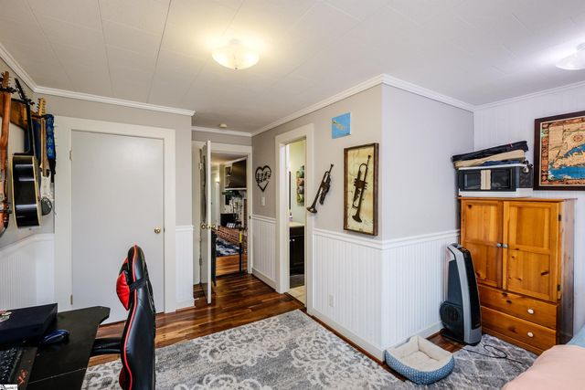 4961 221 Hwy S, Laurens, SC 29360