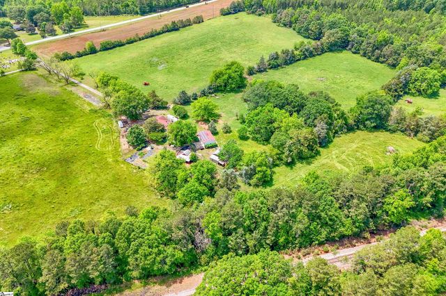 4961 221 Hwy S, Laurens, SC 29360