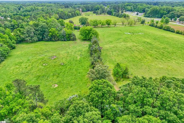 4961 221 Hwy S, Laurens, SC 29360