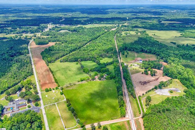 4961 221 Hwy S, Laurens, SC 29360