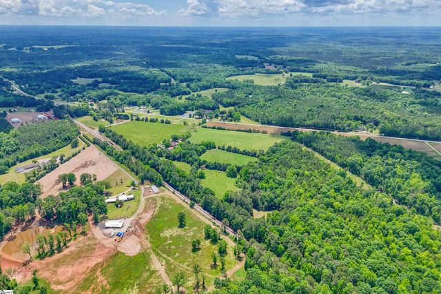 4961 221 Hwy S, Laurens, SC 29360