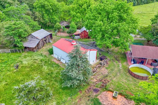 4961 221 Hwy S, Laurens, SC 29360