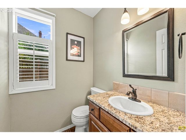 10240 Sw WASCO Way, Tualatin, OR 97062