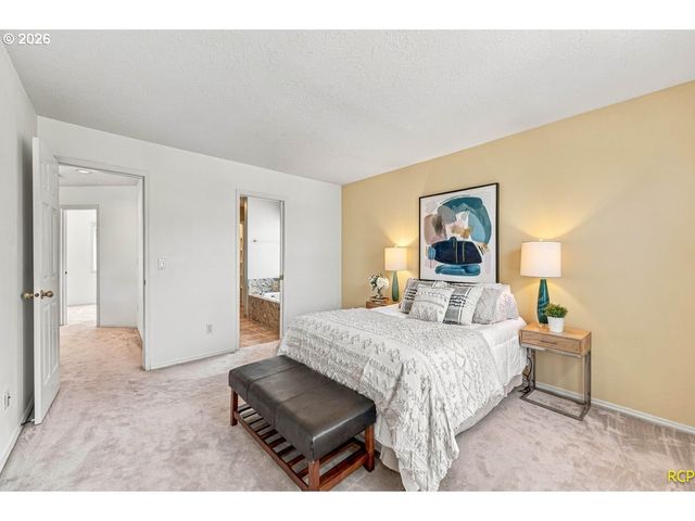 10240 Sw WASCO Way, Tualatin, OR 97062