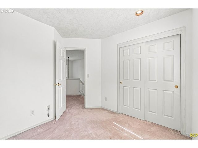 10240 Sw WASCO Way, Tualatin, OR 97062