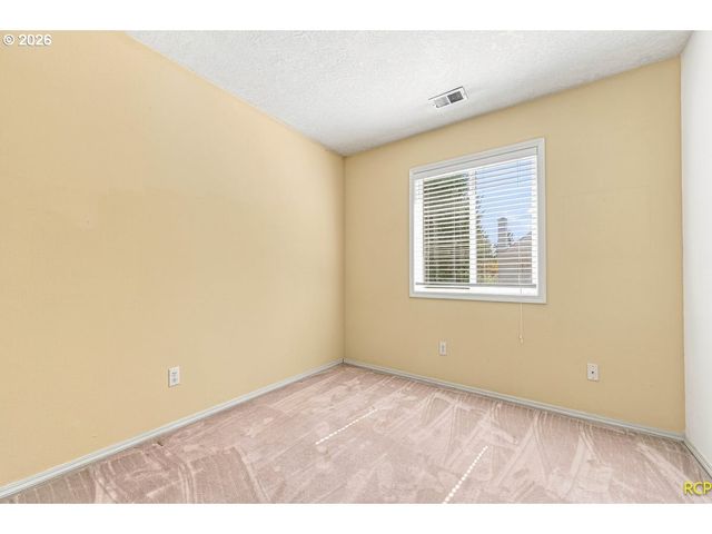 10240 Sw WASCO Way, Tualatin, OR 97062