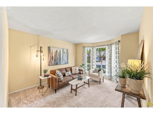 10240 Sw WASCO Way, Tualatin, OR 97062