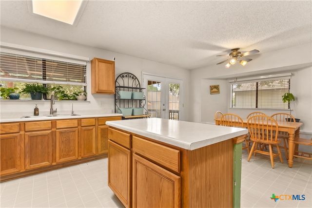 516 Denise Drive, New Braunfels, TX 78130