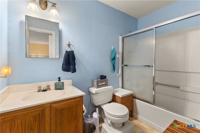 516 Denise Drive, New Braunfels, TX 78130