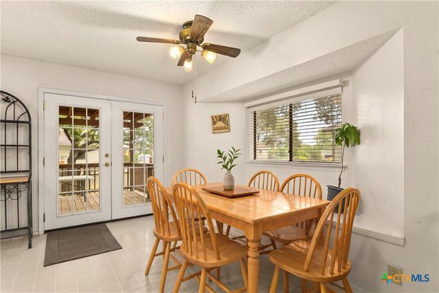 516 Denise Drive, New Braunfels, TX 78130