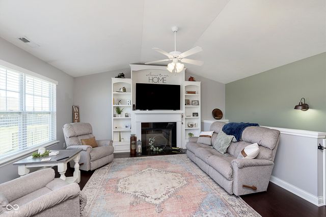 809 Declaration Drive, Pittsboro, IN 46167