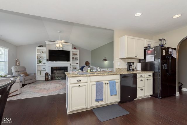 809 Declaration Drive, Pittsboro, IN 46167