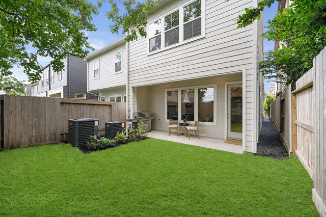 1648 Bonnie Brae Street, Houston, TX 77006