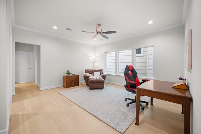 1648 Bonnie Brae Street, Houston, TX 77006