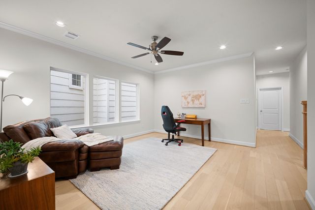 1648 Bonnie Brae Street, Houston, TX 77006