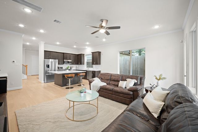 1648 Bonnie Brae Street, Houston, TX 77006