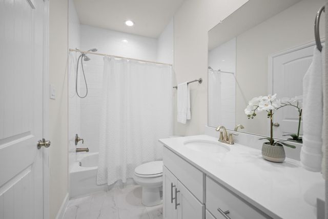1648 Bonnie Brae Street, Houston, TX 77006