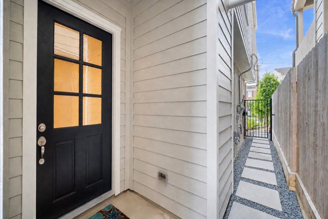 1648 Bonnie Brae Street, Houston, TX 77006