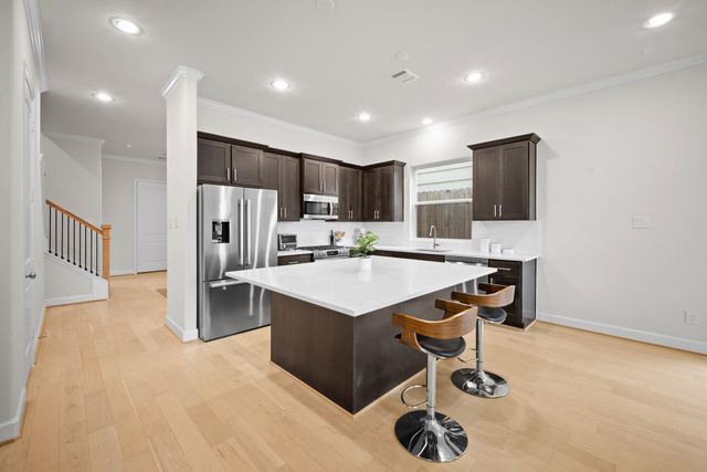 1648 Bonnie Brae Street, Houston, TX 77006