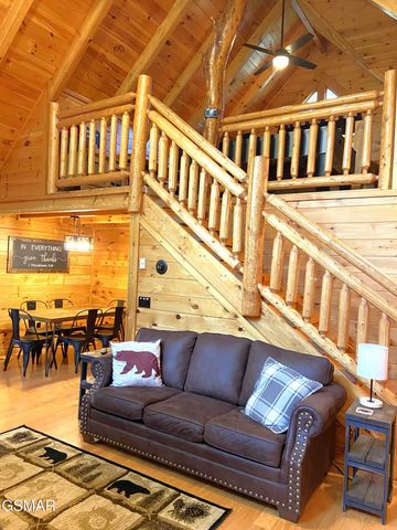 2245 Beach Front Drive, Sevierville, TN 37876