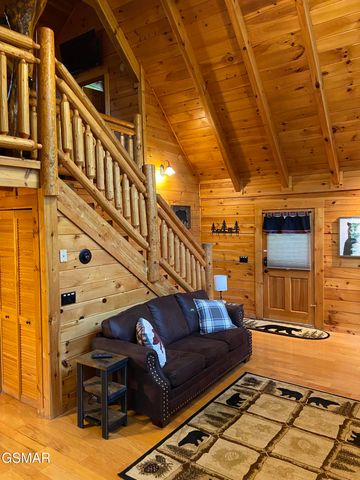 2245 Beach Front Drive, Sevierville, TN 37876