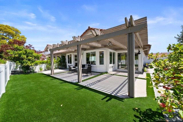 4742 Collinos Way, Oceanside, CA 92056